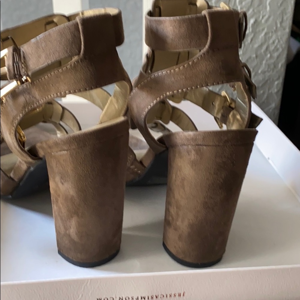 Guess Block Heel - image 4